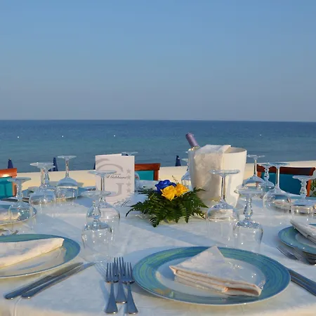 Il Gabbiano فندق Cirò Marina