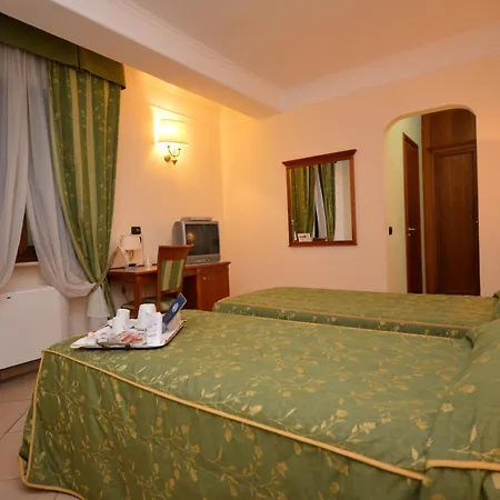 Il Gabbiano 4* Чиро-Марина
