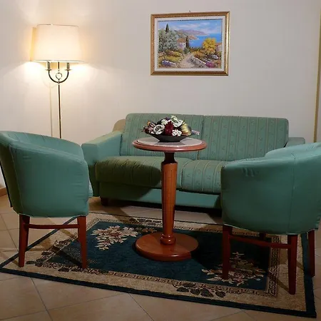 Il Gabbiano מלון 4*